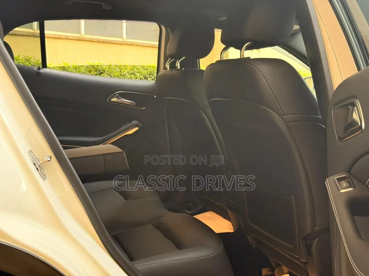 Mercedes-Benz GLA-Class 2019 White