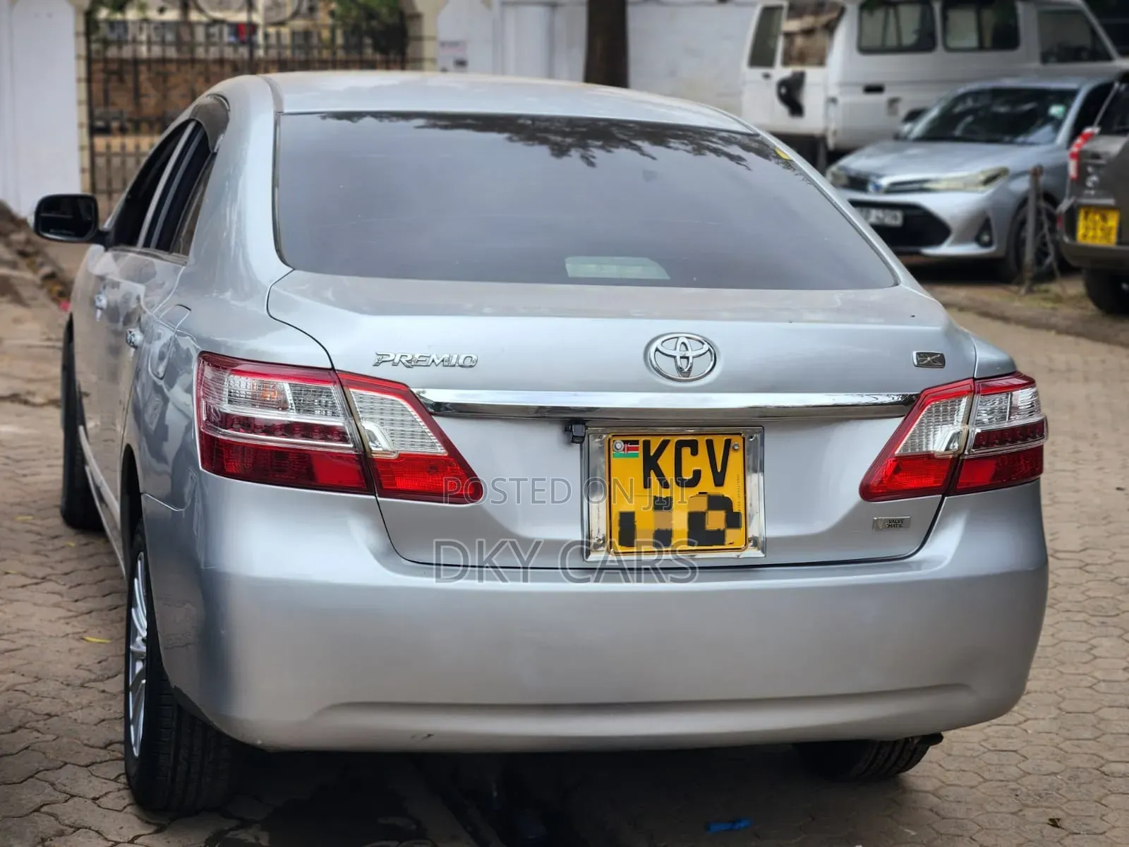 Toyota Premio 2013 Gray