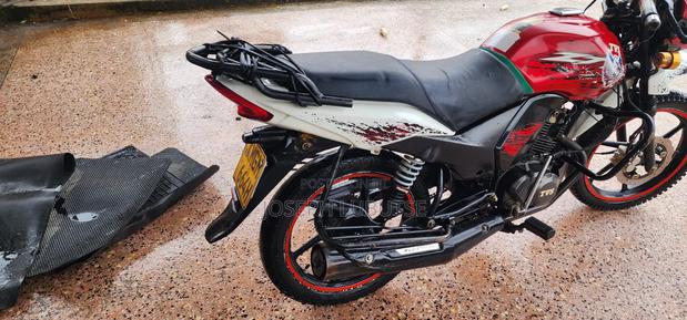 TVS HLX 125 2025 Red - thumbnail 4
