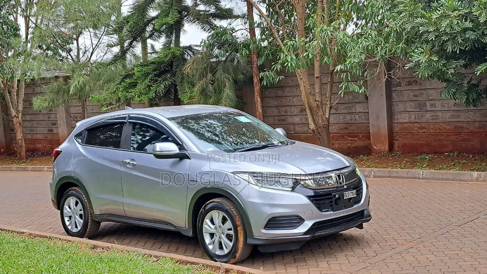 Honda Vezel 2019 Silver