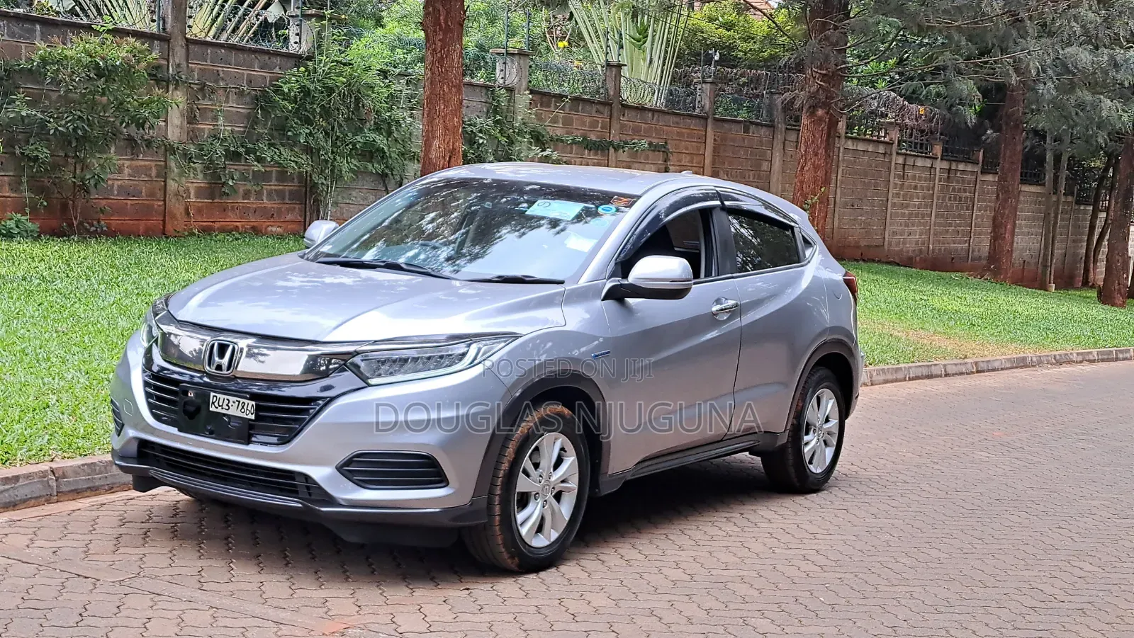 Honda Vezel 2019 Silver