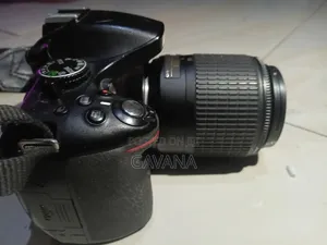 Nikon D5200
