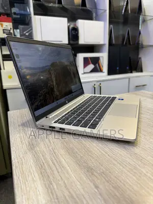 Laptop HP ProBook 440 G10 16GB Intel Core i7 SSD 512GB