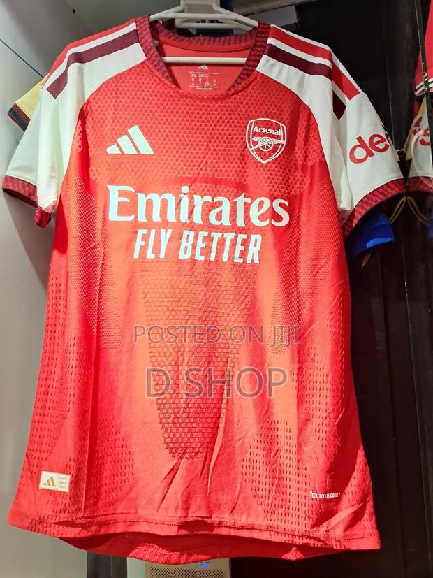 Arsenal Jersey - main view