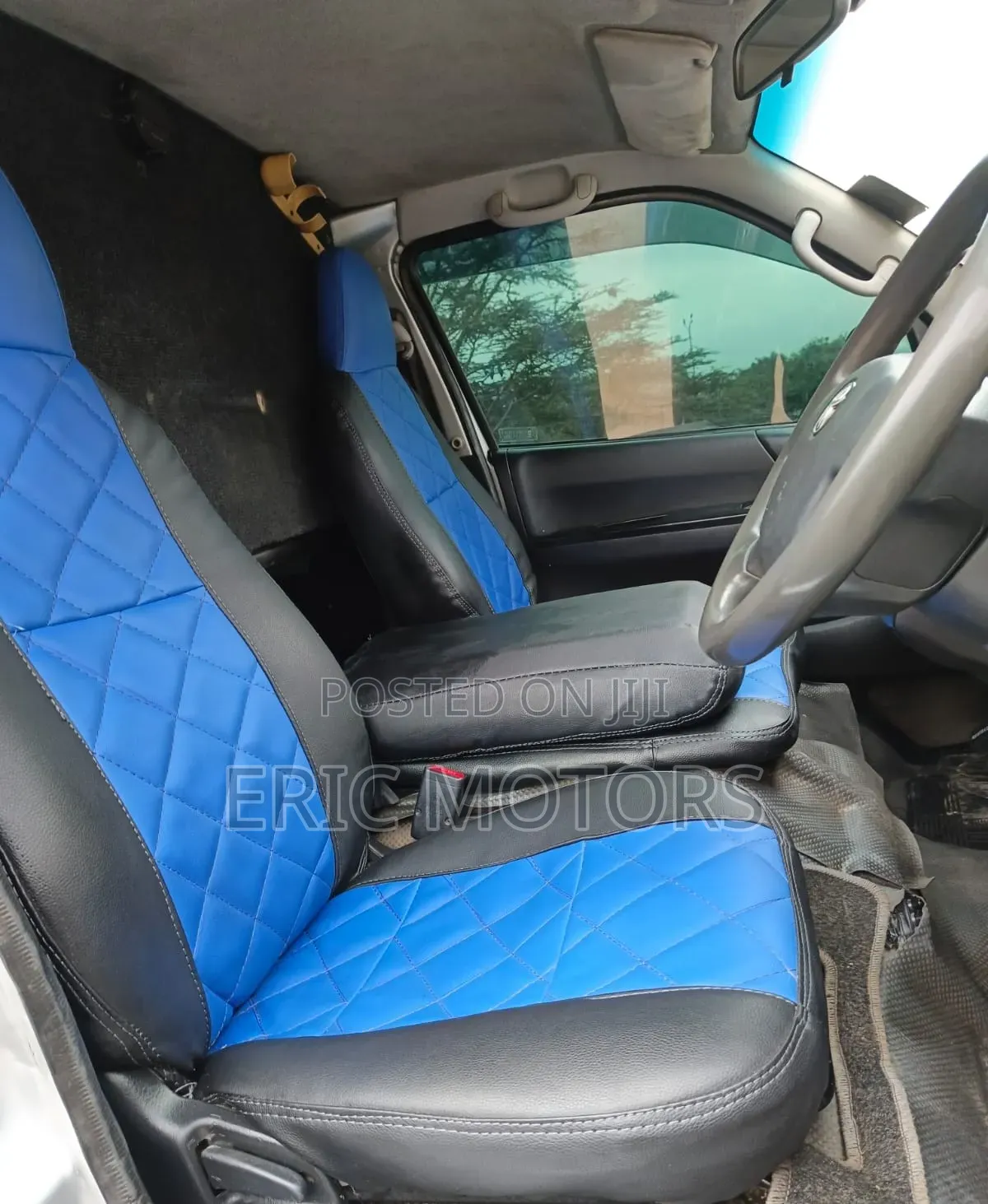 Toyota HiAce 2016 Silver