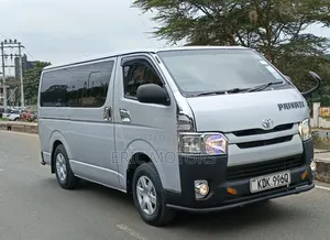 Toyota HiAce 2016 Silver