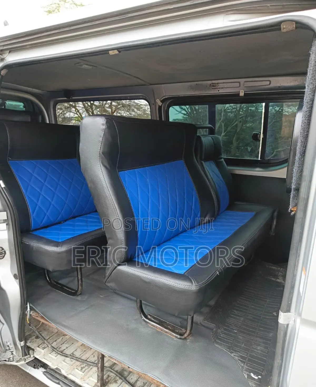 Toyota HiAce 2016 Silver