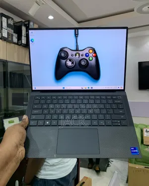 Laptop Dell Precision 5470 32GB Intel Core i7 SSD 512GB