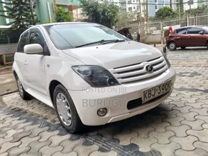 Toyota IST 2005 White
