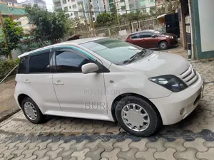 Toyota IST 2005 White