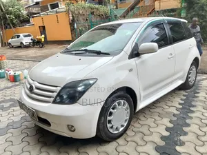 Toyota IST 2005 White