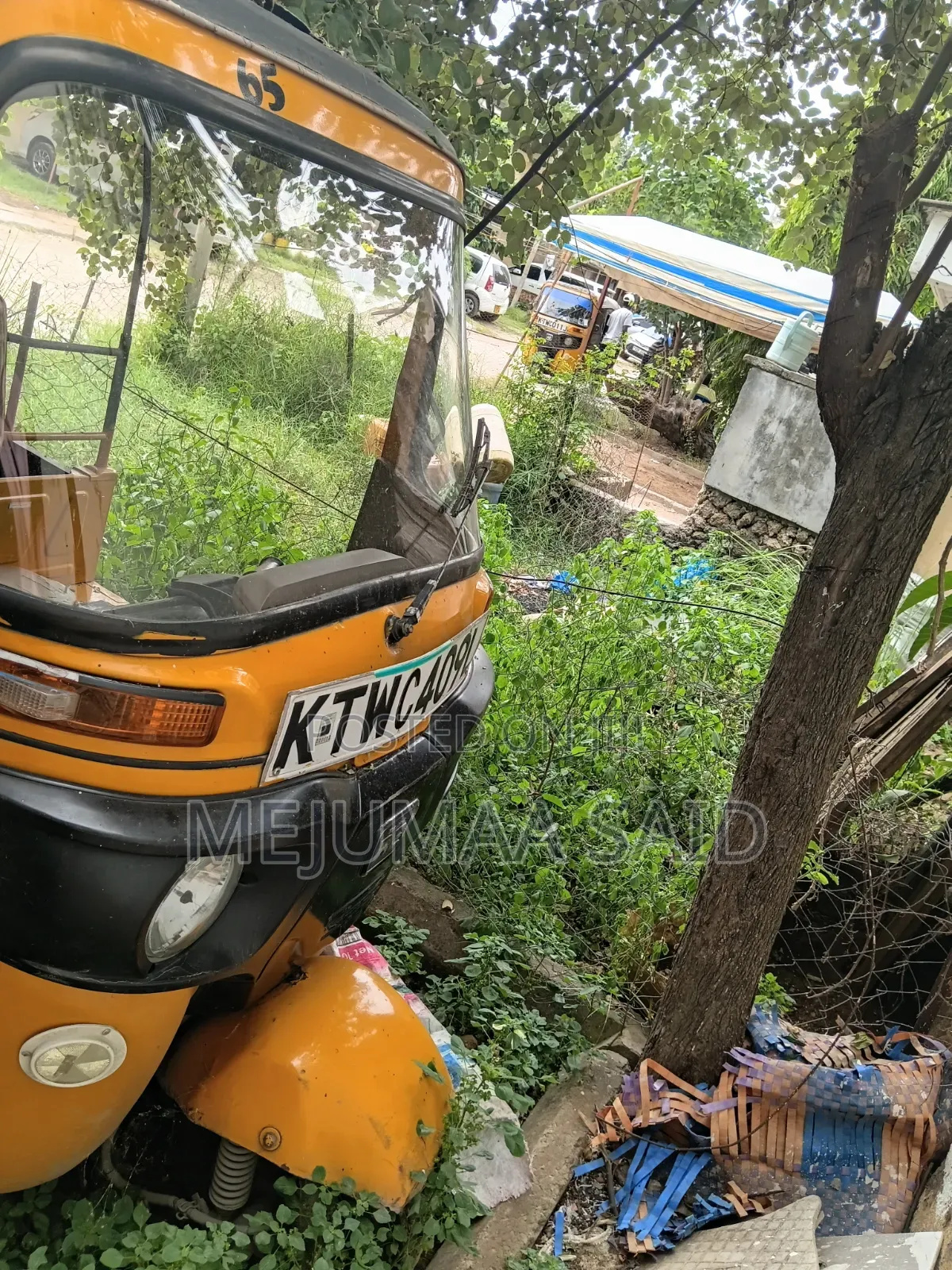 Bajaj RE 2021 Yellow