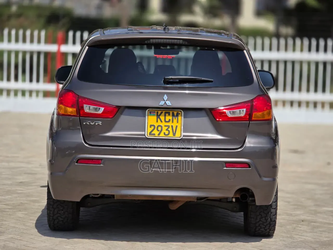Mitsubishi RVR 2010 Brown