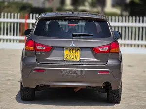 Mitsubishi RVR 2010 Brown