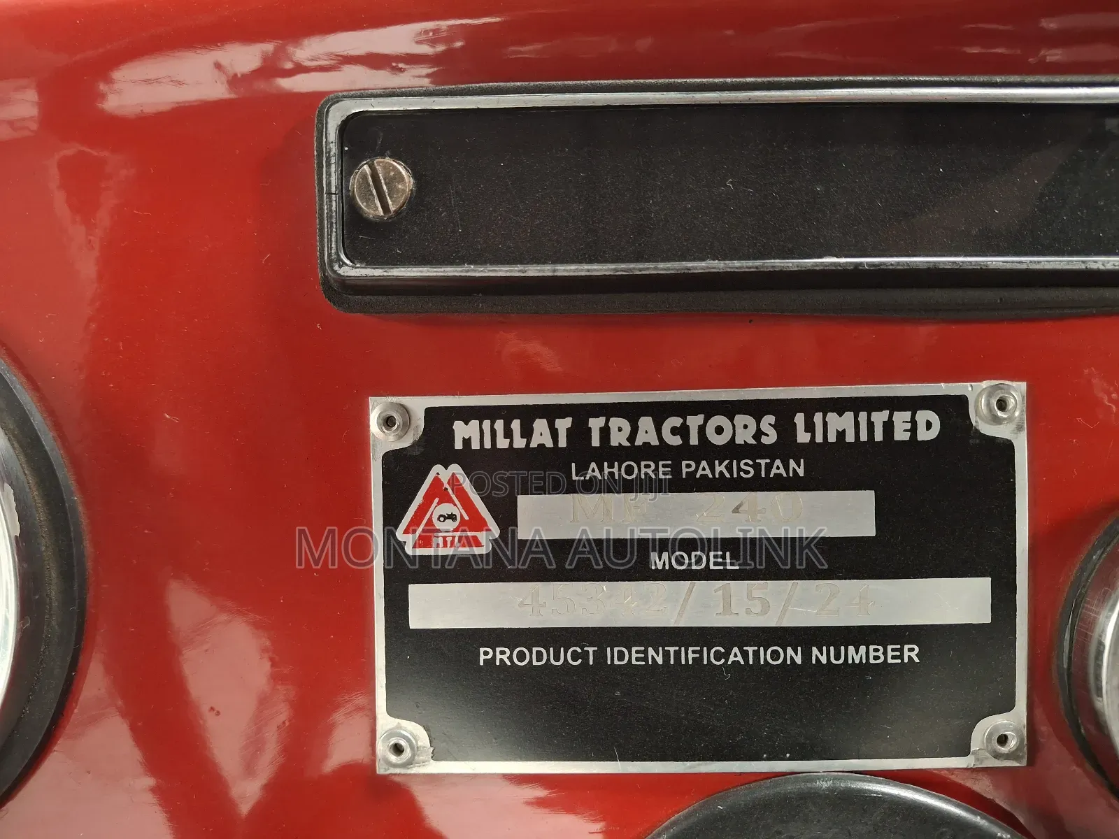 Massey Ferguson 240