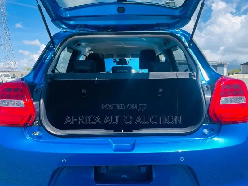 Suzuki Swift 2020 Blue