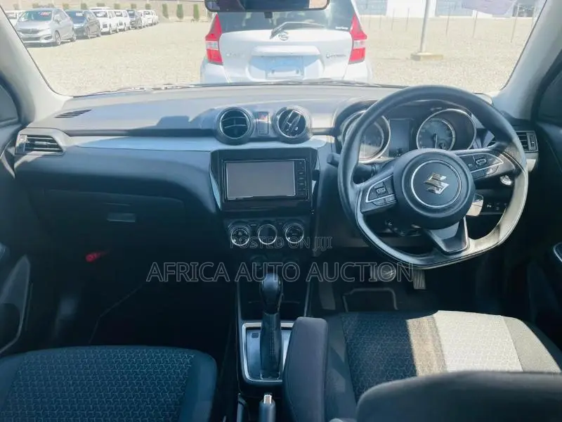 Suzuki Swift 2020 Blue