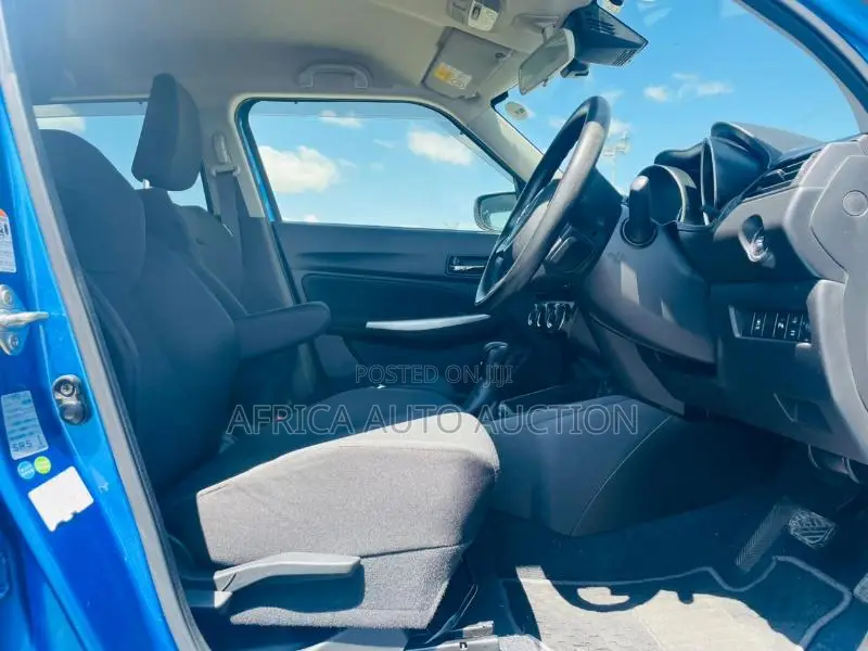 Suzuki Swift 2020 Blue