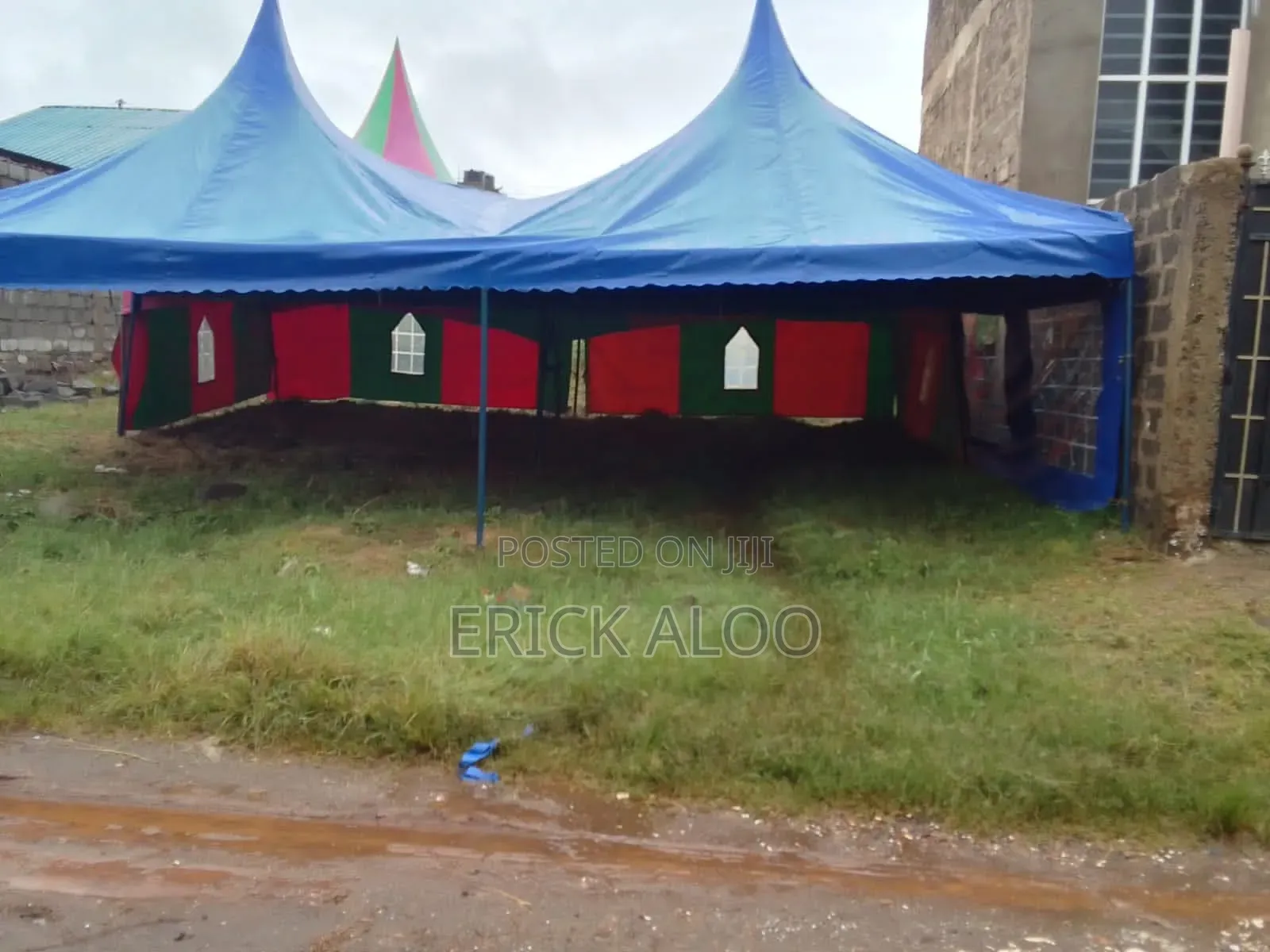 100 Sitter Tents