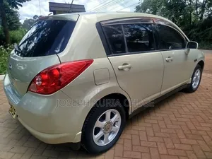 Nissan Tiida 2008 Gold