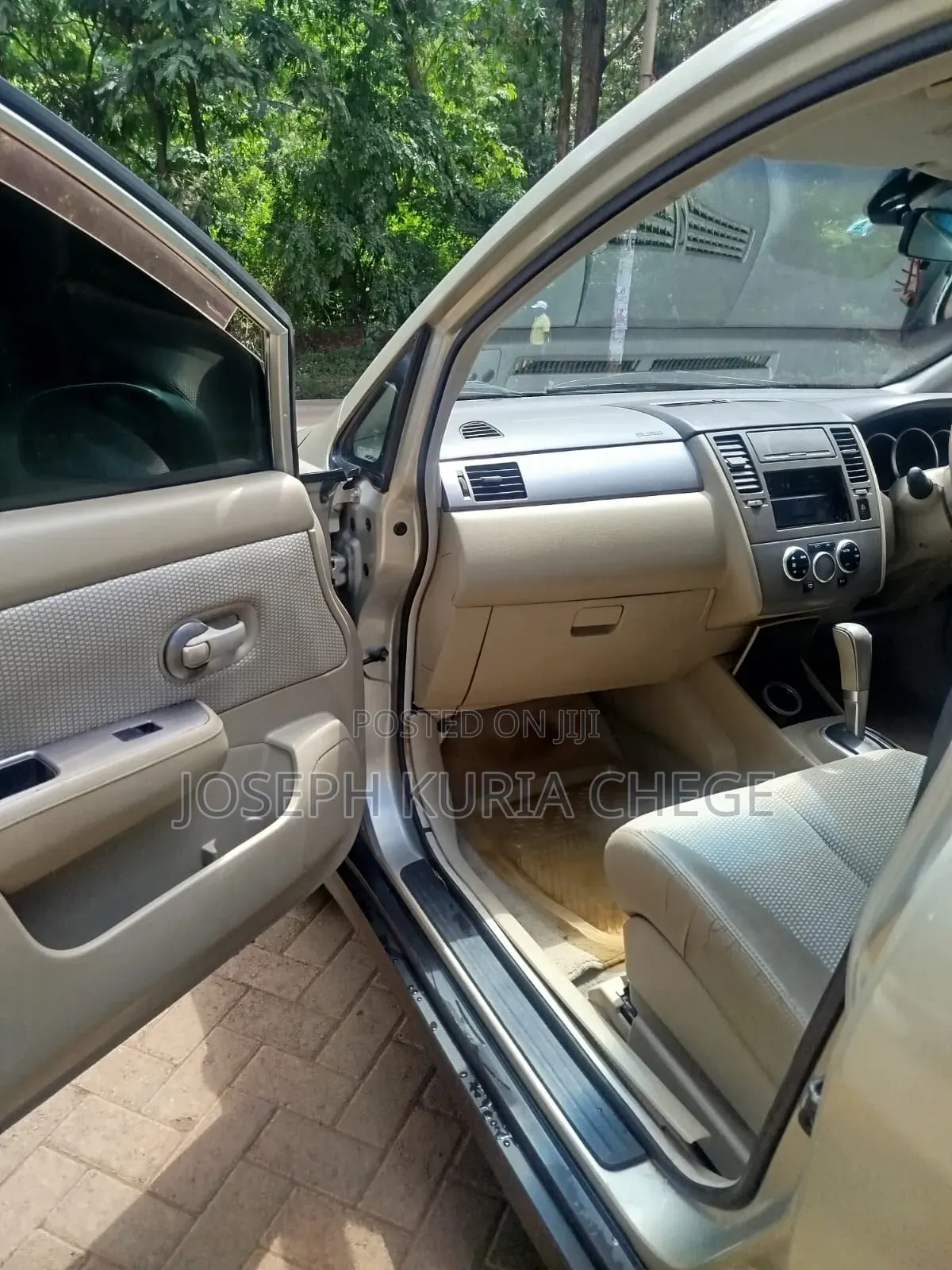 Nissan Tiida 2008 Gold