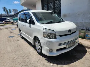 Toyota Voxy 2008 White