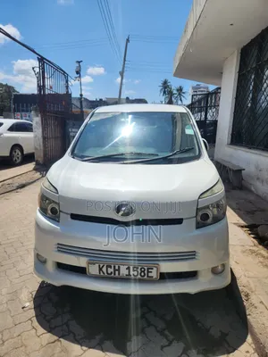 Toyota Voxy 2008 White
