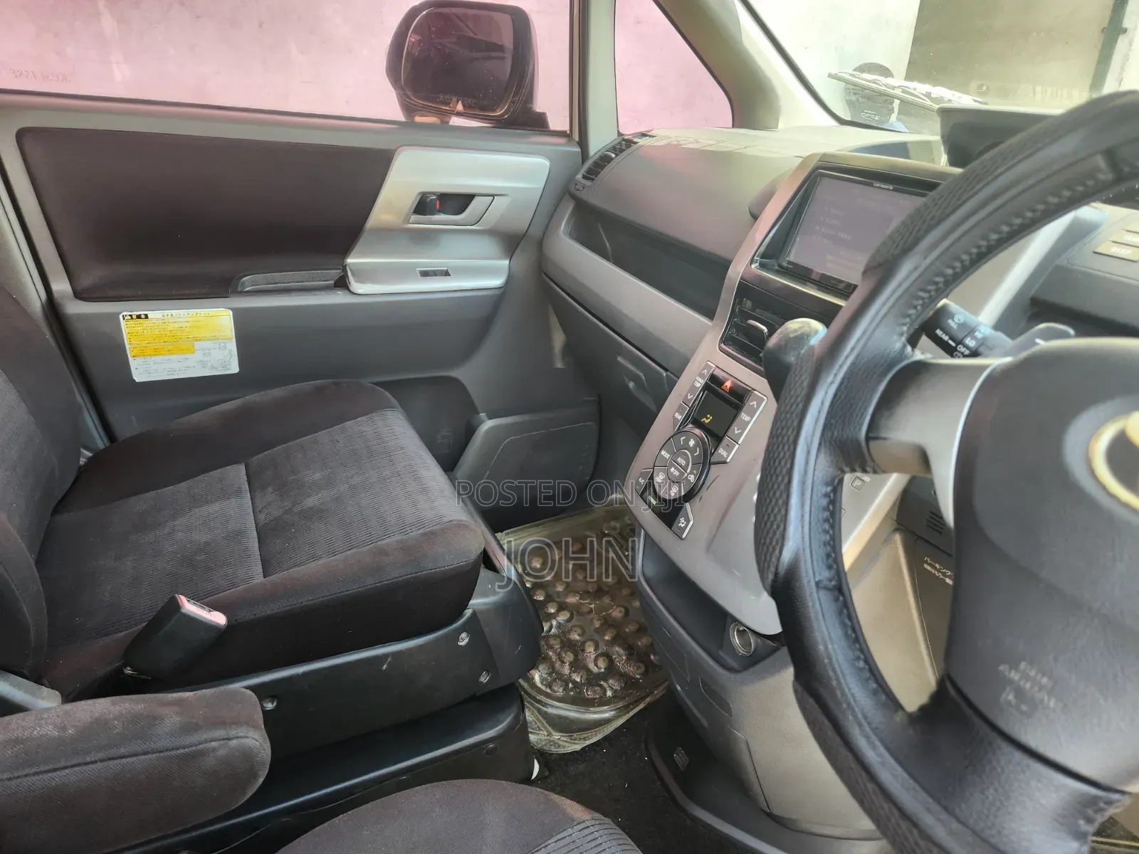 Toyota Voxy 2008 White