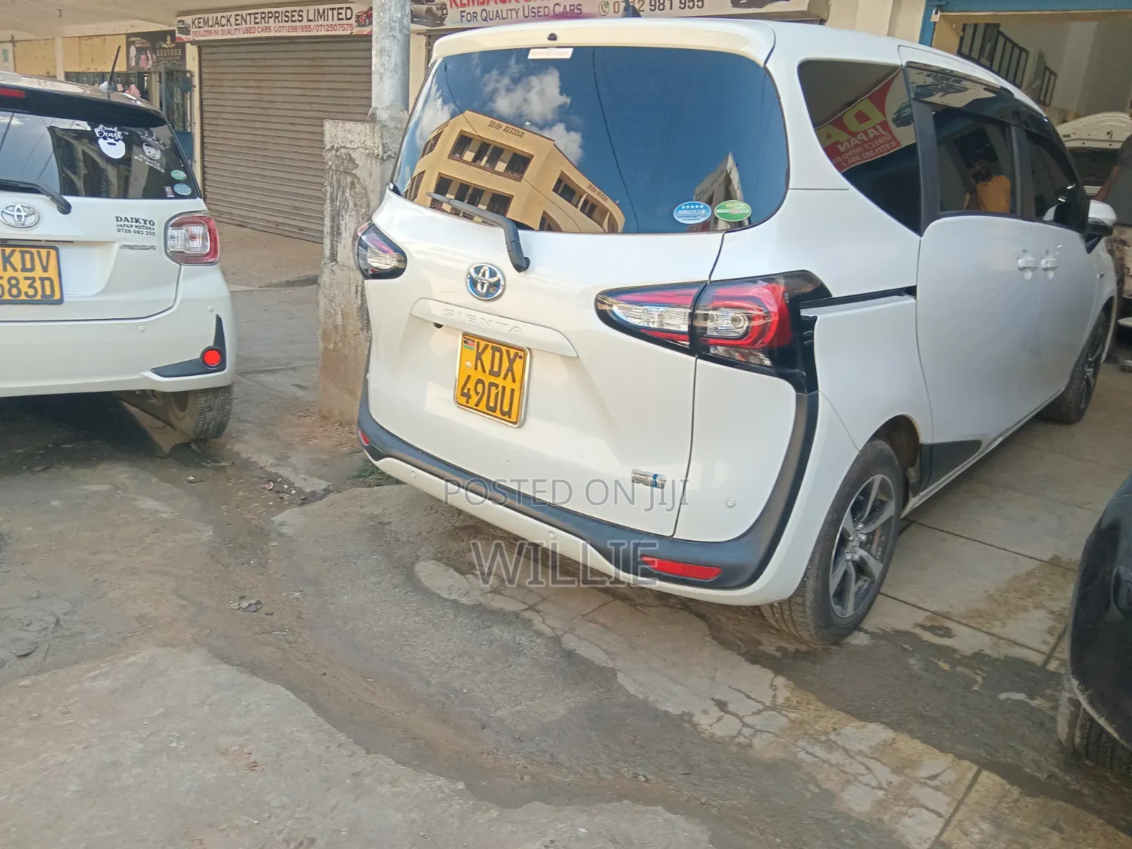 Toyota Sienta 2019 White