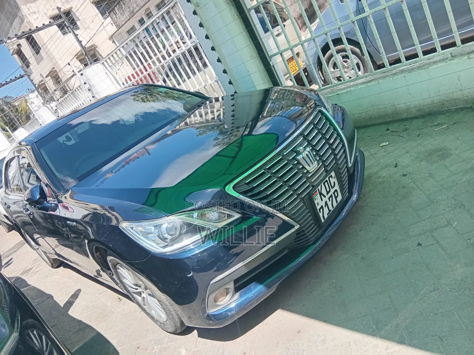Toyota Crown 2014 Blue