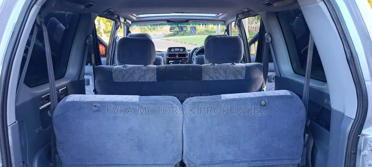 Toyota Land Cruiser Prado 2002 Silver