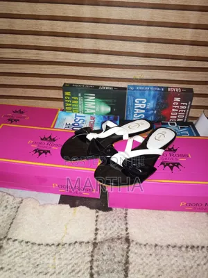 Moyo Sandals