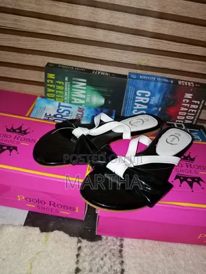 Moyo Sandals