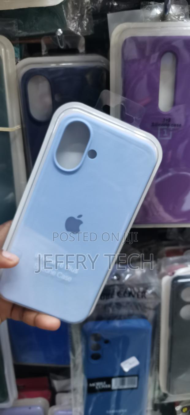 iPhone 16 Plus - Light Blue Silicone Protective Cover - thumbnail 2
