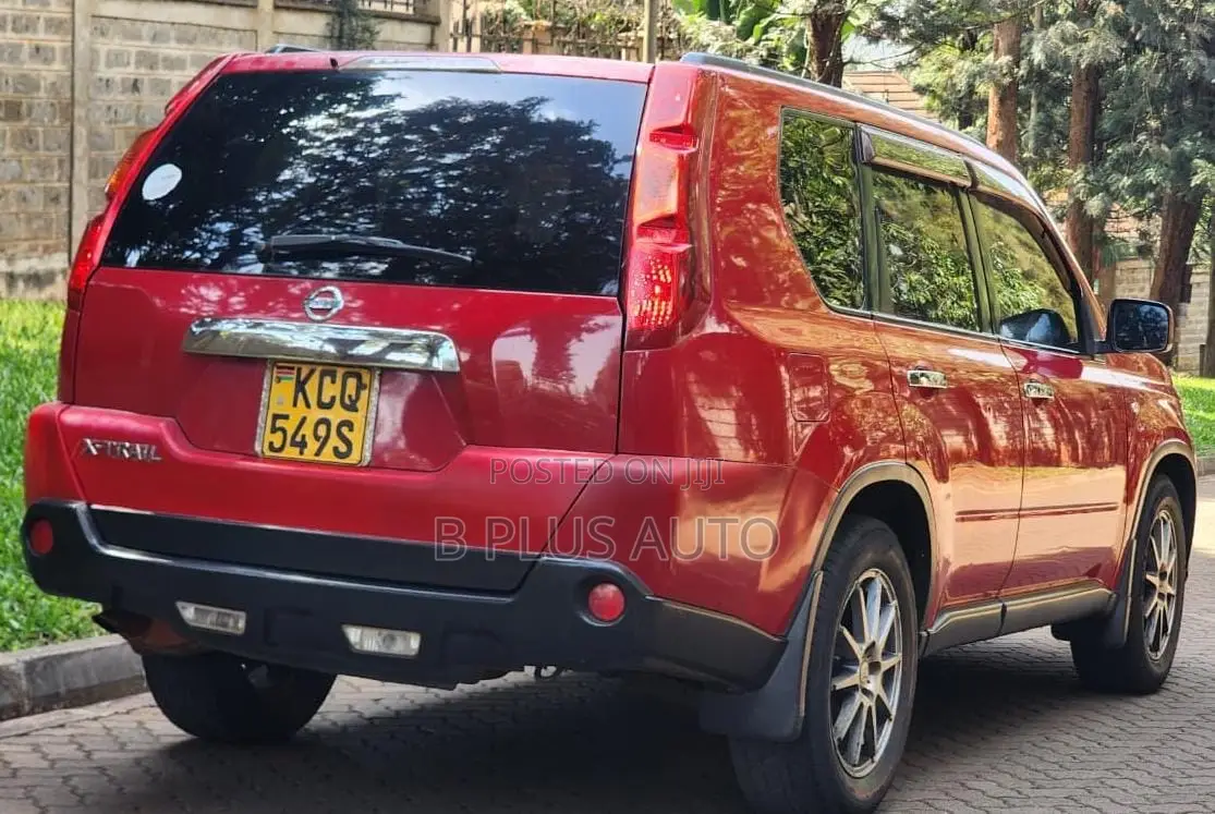 Nissan X-Trail 2010 Maroon