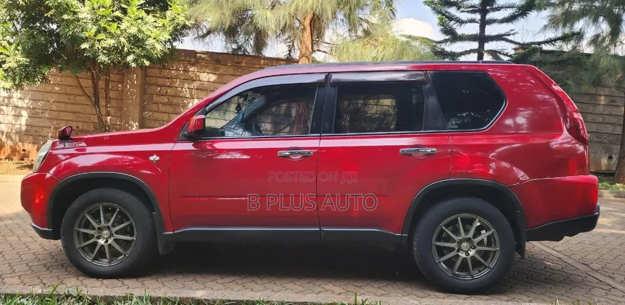 Nissan X-Trail 2010 Maroon