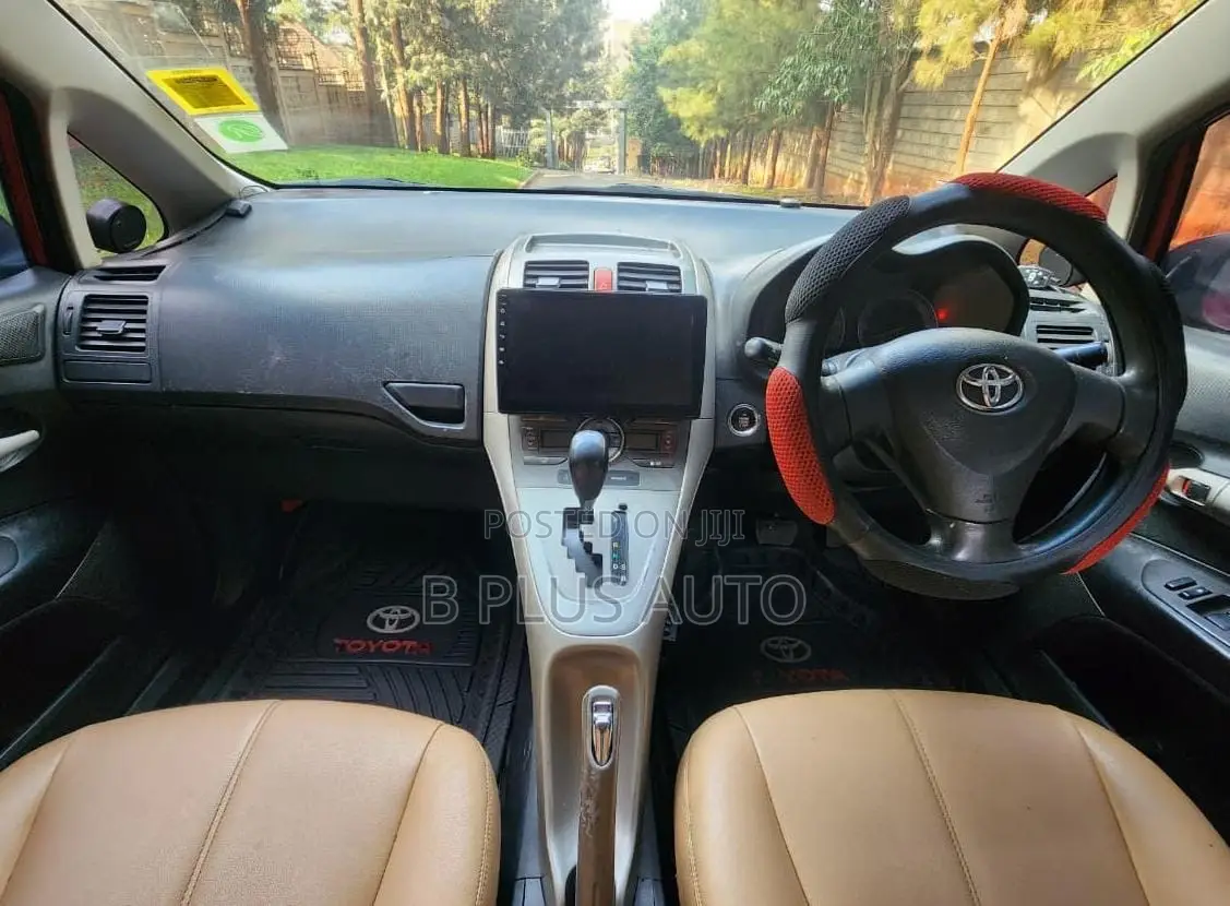 Toyota Auris 2007 Maroon