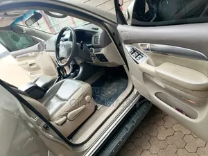 Toyota Land Cruiser Prado 2005 Silver