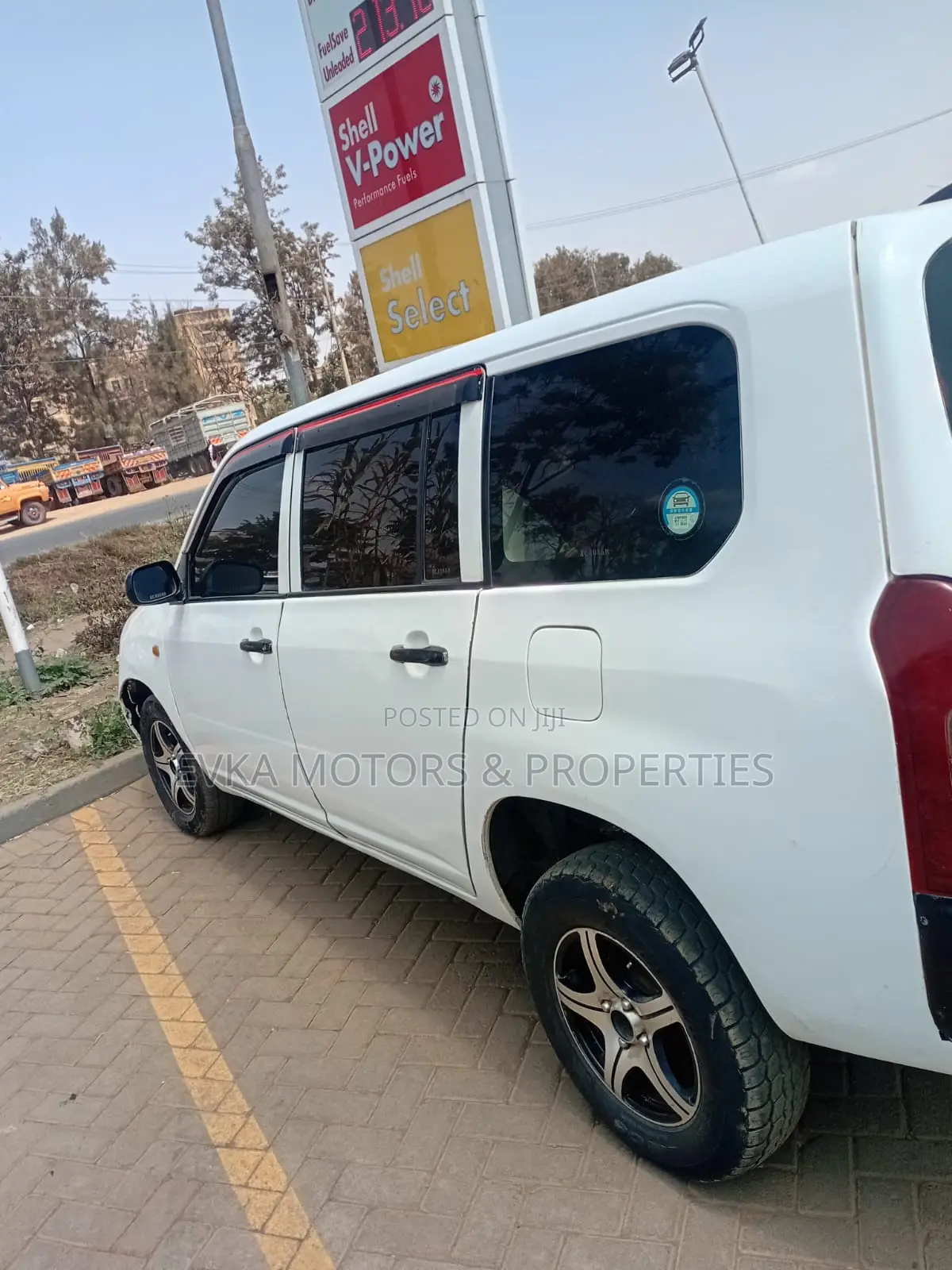 Toyota Probox 2007 White