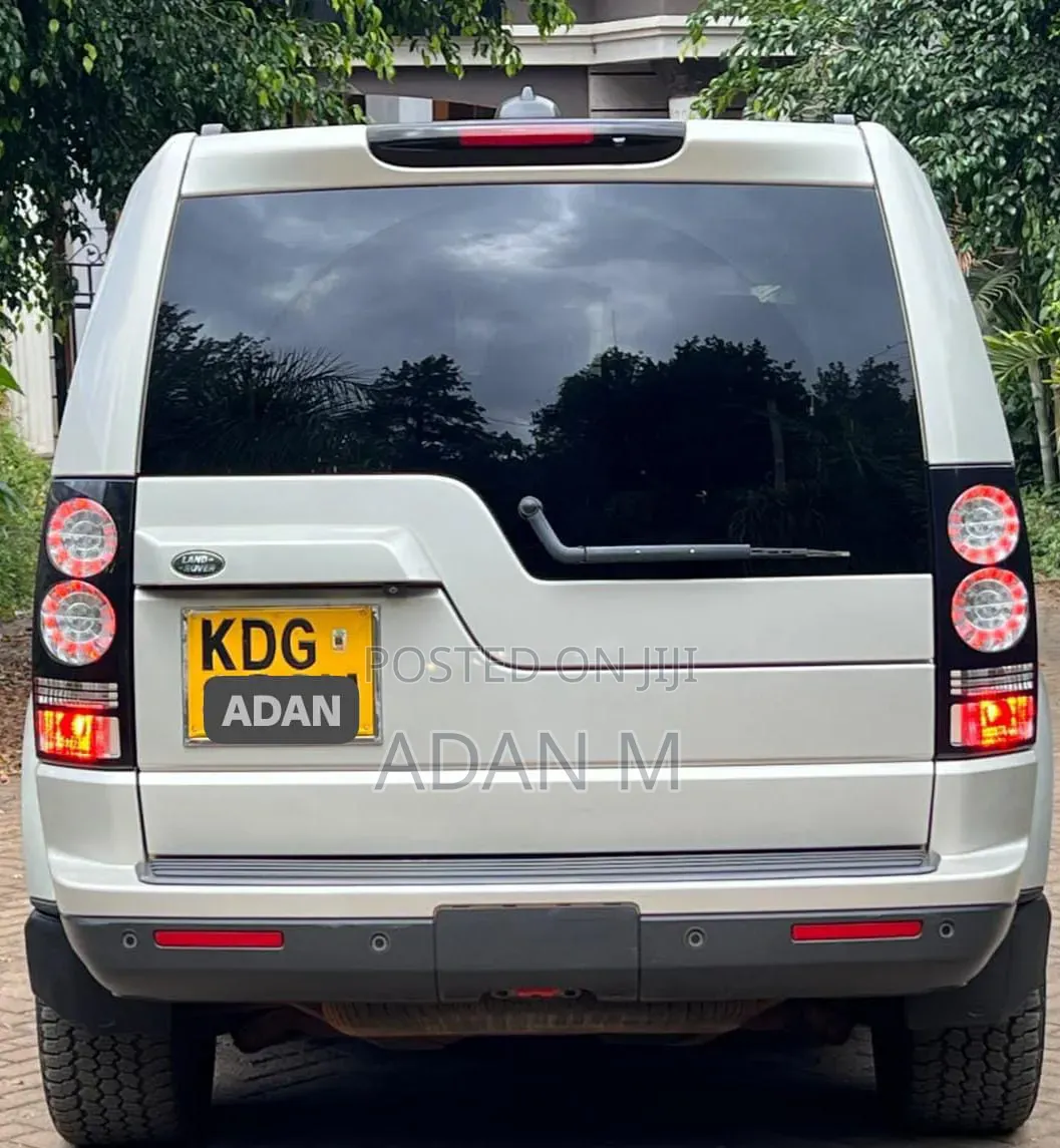 Land Rover Discovery 2014 Silver