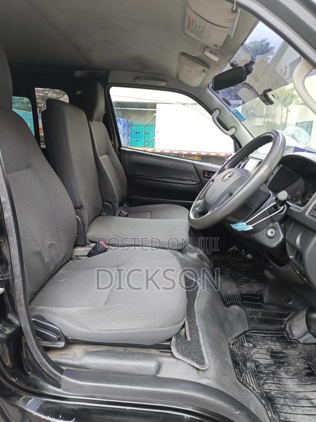 Toyota HiAce 2015 Black - thumbnail 8