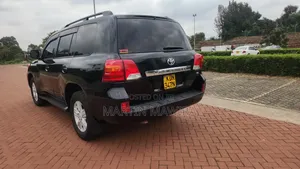 Toyota Land Cruiser Prado 2014