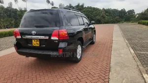 Toyota Land Cruiser Prado 2014