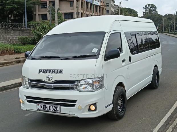Toyota HiAce 2015 White - thumbnail 2
