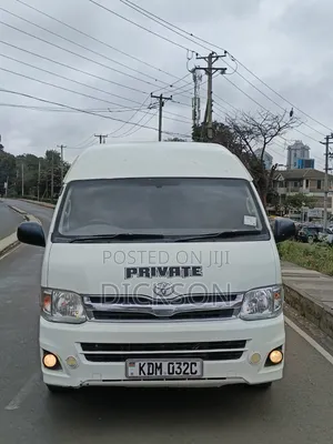 Toyota HiAce 2015 White