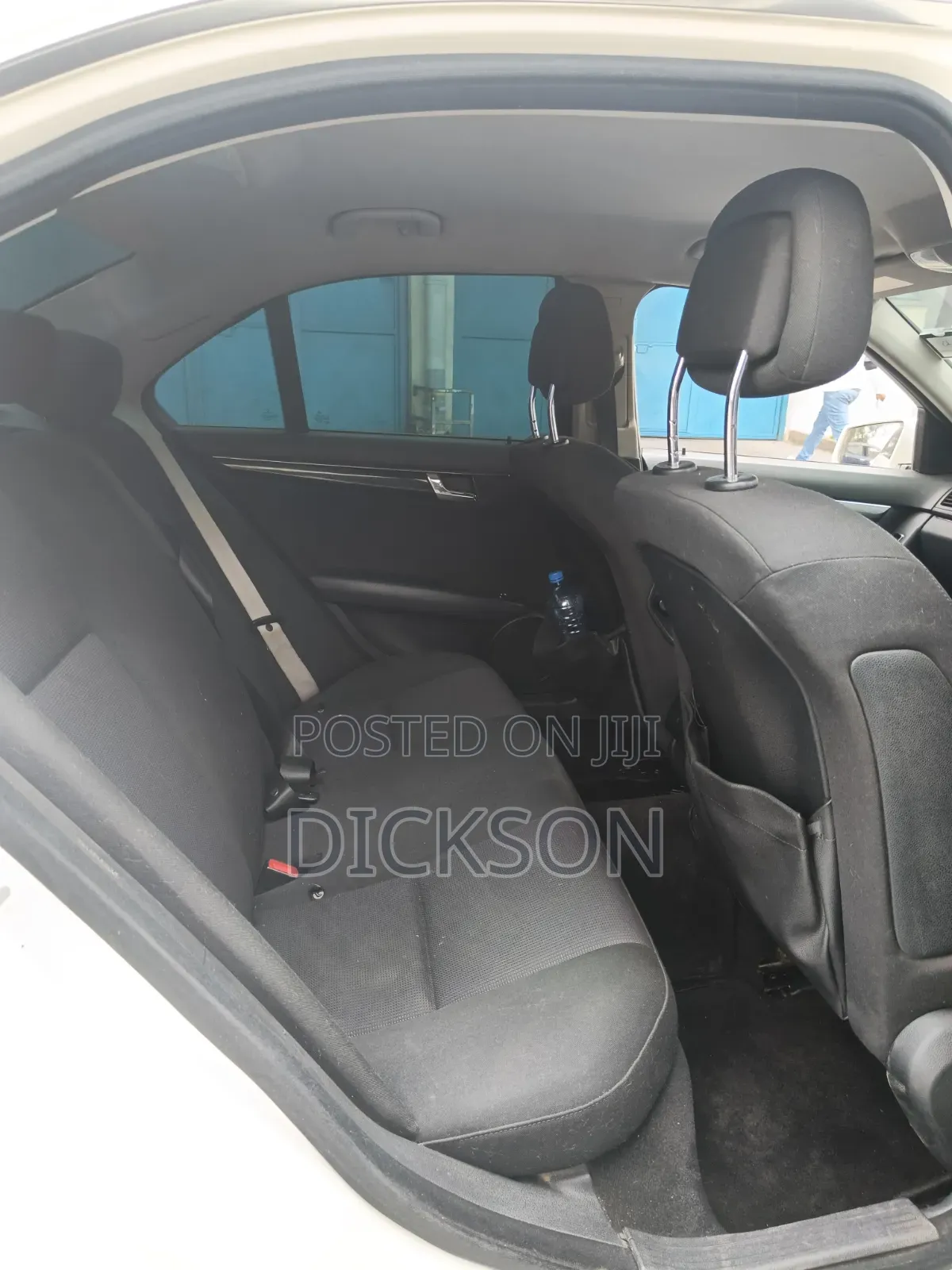 Mercedes-Benz C200 2010 Pearl