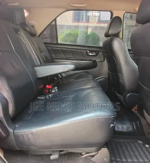 Toyota Fortuner 2015 Gray