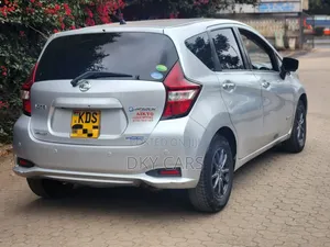 Nissan Note 2017 Silver