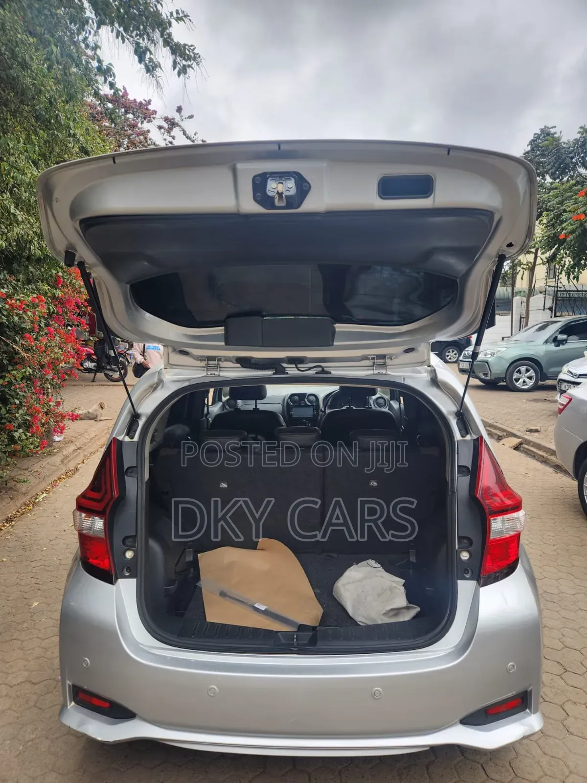 Nissan Note 2017 Silver