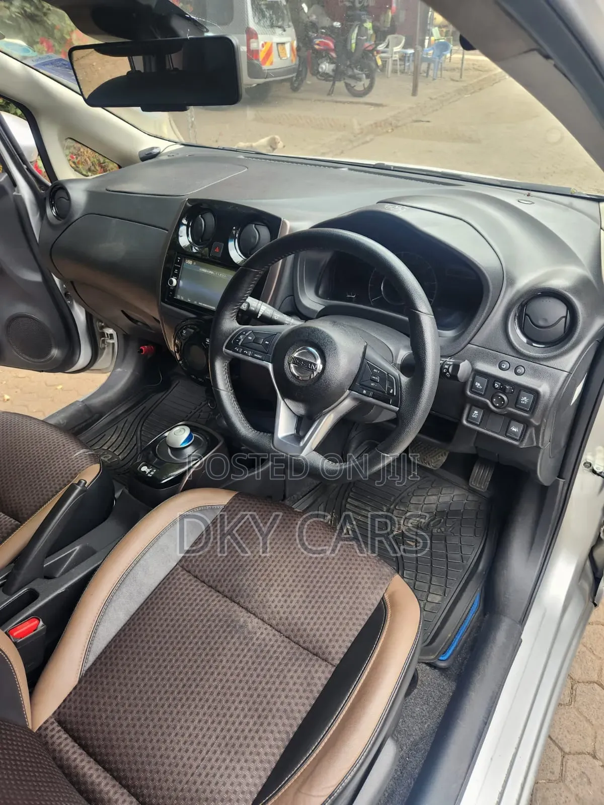 Nissan Note 2017 Silver